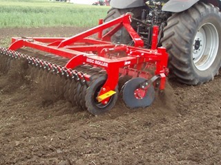Photo showing the rigid disc roller model from behind