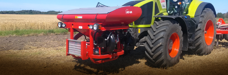 HE-VA Front-Tank front-mounted to a Claas tractor