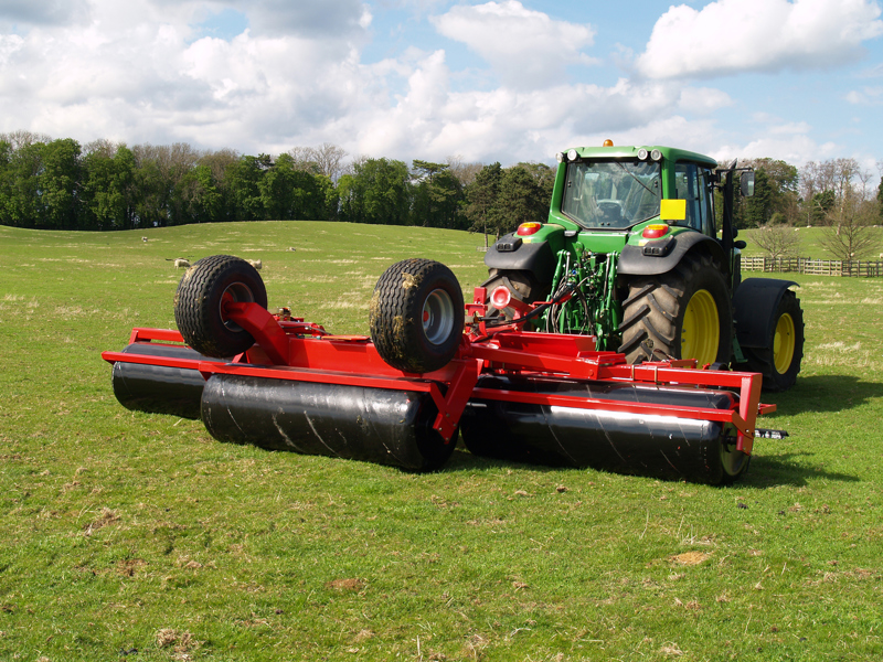 HE-VA Grass Roller in field of grass